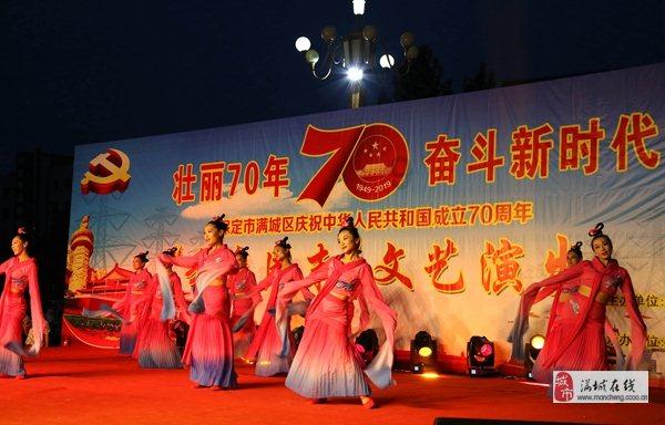 边城镇区域医疗中心成功完成首例全麻下腹腔镜胆囊炎切除术手术