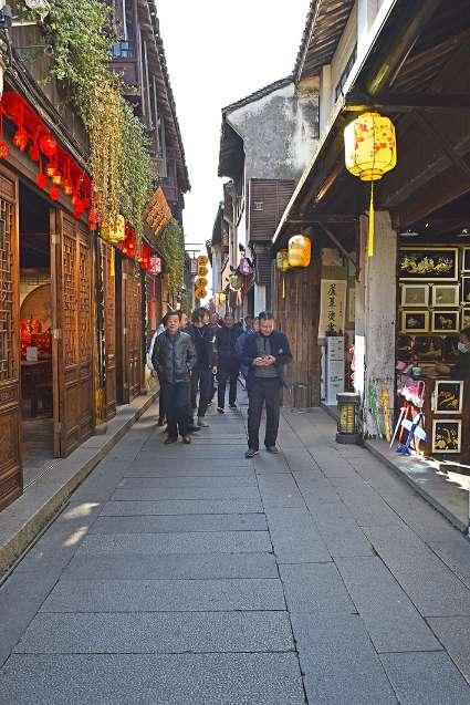 【科技早报】特斯拉今年增长或将放缓；马云取代软银成为阿里巴巴第一大股东