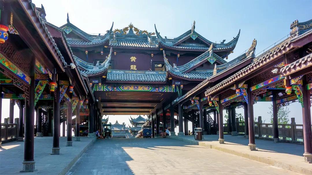 神圣的石像
